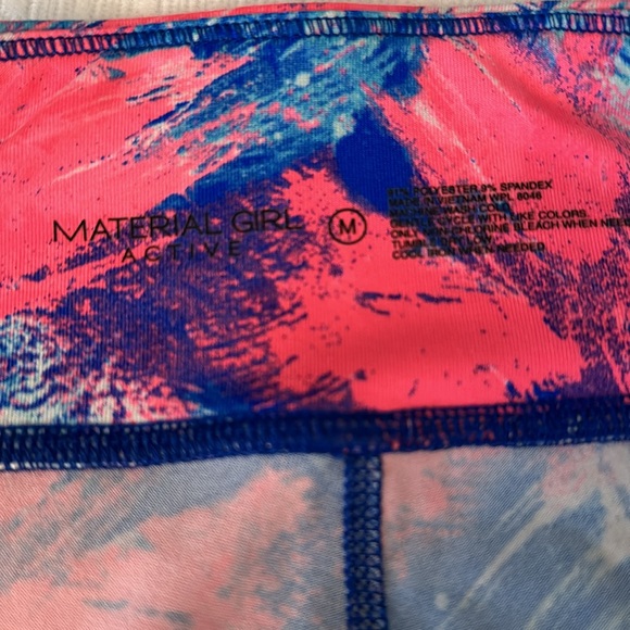 Worn out wear. 3 Pieces. Worn but good condition. All Pieces are size M - Picture 4 of 13